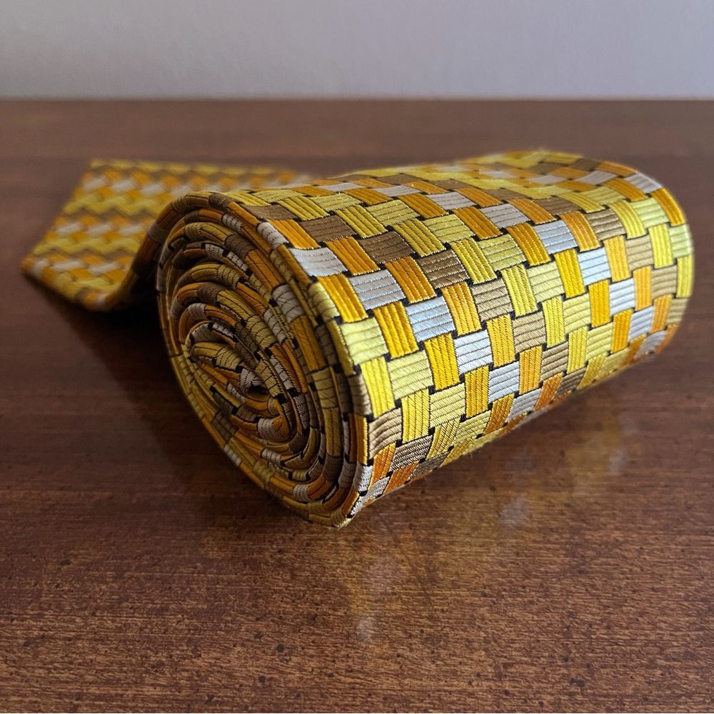 Gold Paul Fredrick Basket Weave
